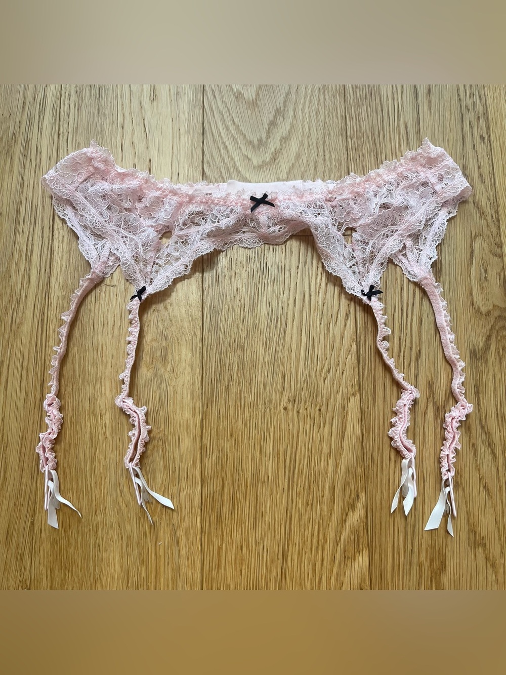 3/$15 Victorias Secret Pink Garter